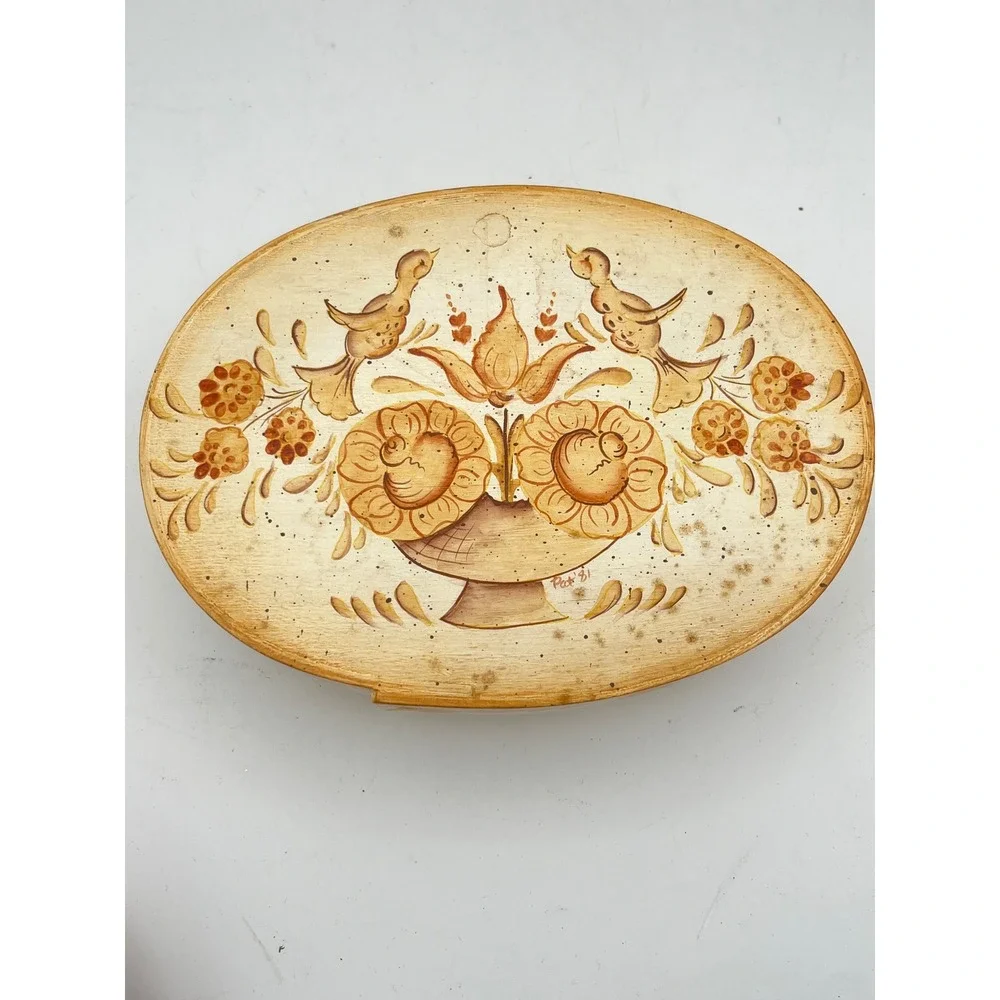 Vtg Signed Folk‎ Art Bentwood Oval shaker Box Lidded Rosemaling Scan Style